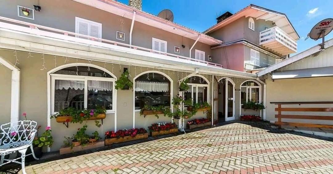 Siena Hotel Campos do Jordão Exteriör bild
